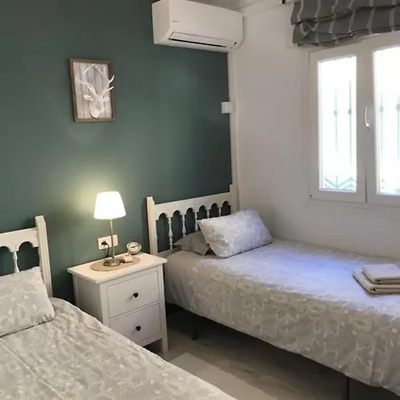 Sunny On Burriana Apartment